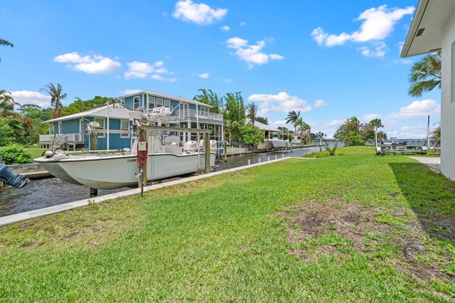 2534 SW Conch Cove Lane, Palm City, FL 34990
