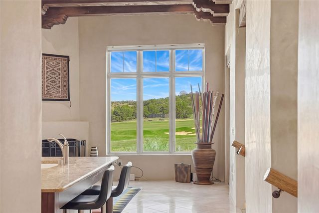 4 Avenida Herrera, Santa Fe, NM 87506