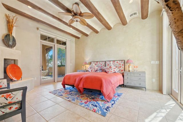 4 Avenida Herrera, Santa Fe, NM 87506