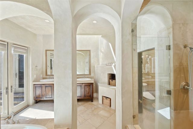 4 Avenida Herrera, Santa Fe, NM 87506