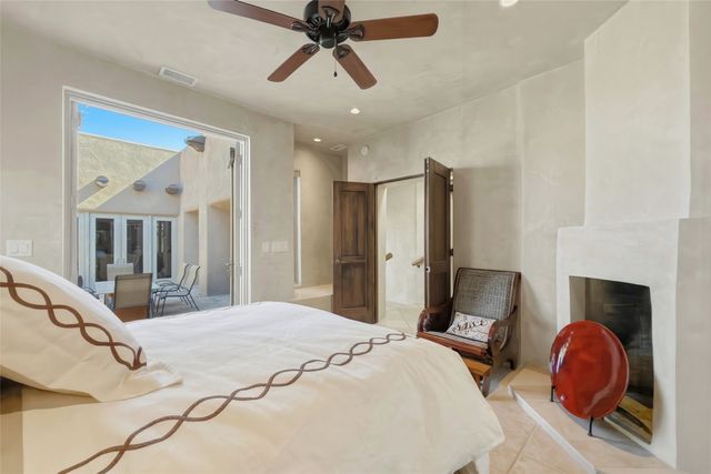 4 Avenida Herrera, Santa Fe, NM 87506