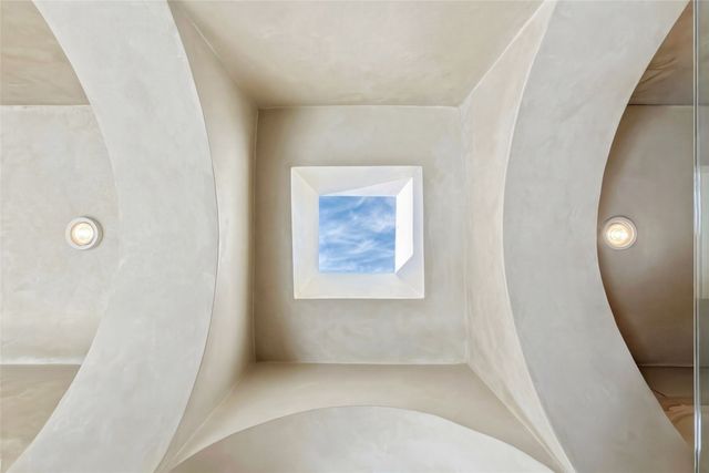 4 Avenida Herrera, Santa Fe, NM 87506