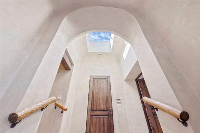 4 Avenida Herrera, Santa Fe, NM 87506