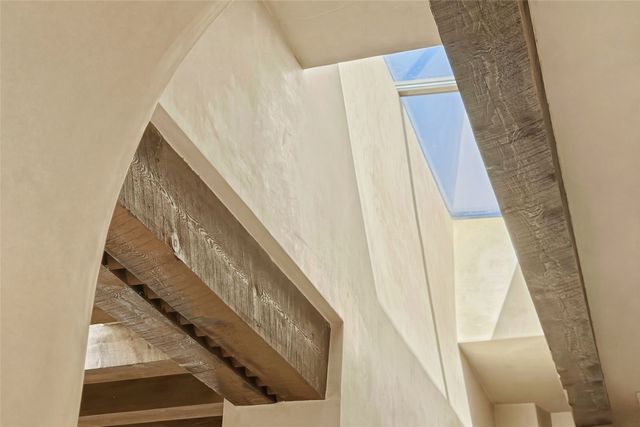 4 Avenida Herrera, Santa Fe, NM 87506