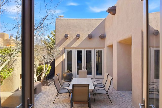 4 Avenida Herrera, Santa Fe, NM 87506