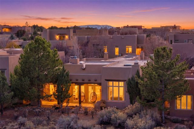 4 Avenida Herrera, Santa Fe, NM 87506