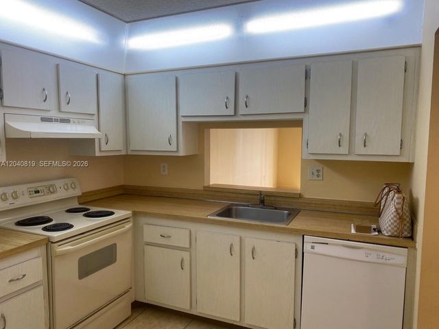 1810 SW 81st Avenue 2311, North Lauderdale, FL 33068