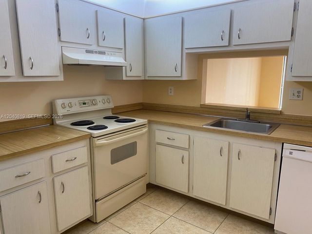 1810 SW 81st Avenue 2311, North Lauderdale, FL 33068