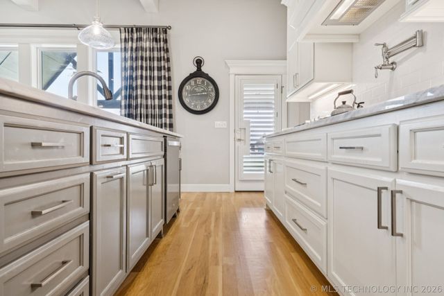 6270 N Creekwood Drive, Owasso, OK 74055