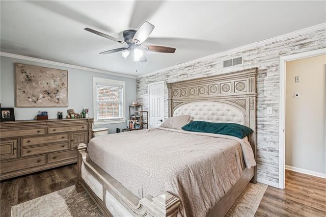 21121 S CLEVELAND Avenue, Belton, MO 64012