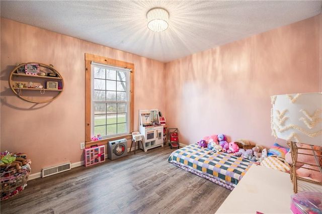 21121 S CLEVELAND Avenue, Belton, MO 64012