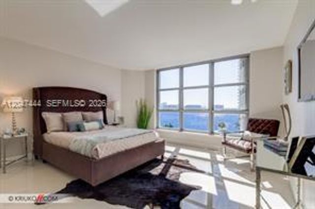 19195 NE 36th Ct 905, Aventura, FL 33180