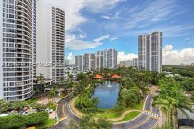 19195 NE 36th Ct 905, Aventura, FL 33180