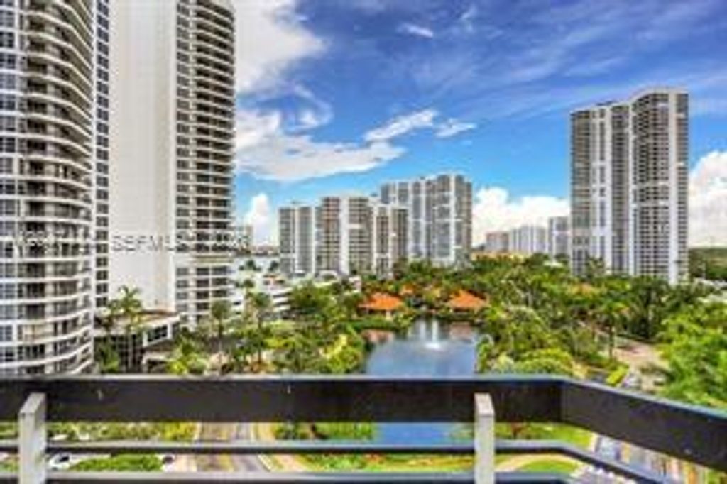 19195 NE 36th Ct 905, Aventura, FL 33180