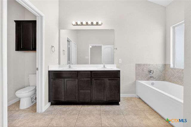 8900 Viewpark Lane, Killeen, TX 76542