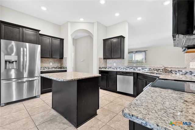 8900 Viewpark Lane, Killeen, TX 76542