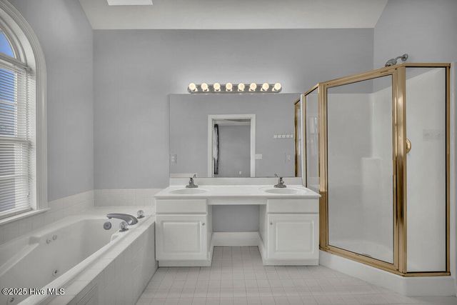 5413 Whaler Way, Wilmington, NC 28409