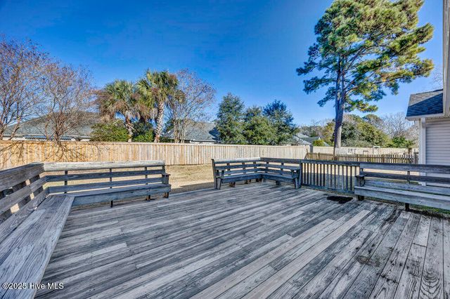 5413 Whaler Way, Wilmington, NC 28409