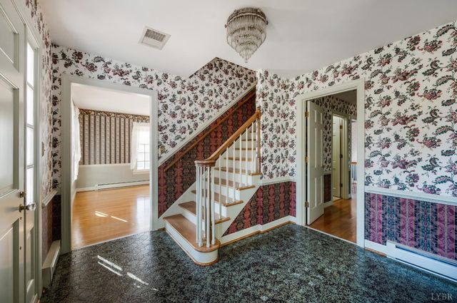 103 Chesterfield Road, Lynchburg, VA 24502