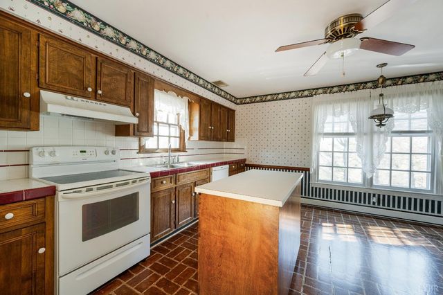 103 Chesterfield Road, Lynchburg, VA 24502