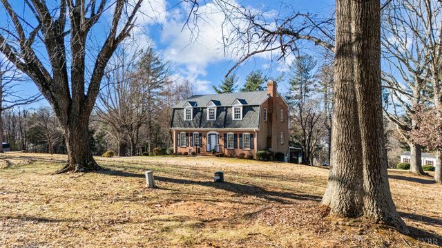 103 Chesterfield Road, Lynchburg, VA 24502