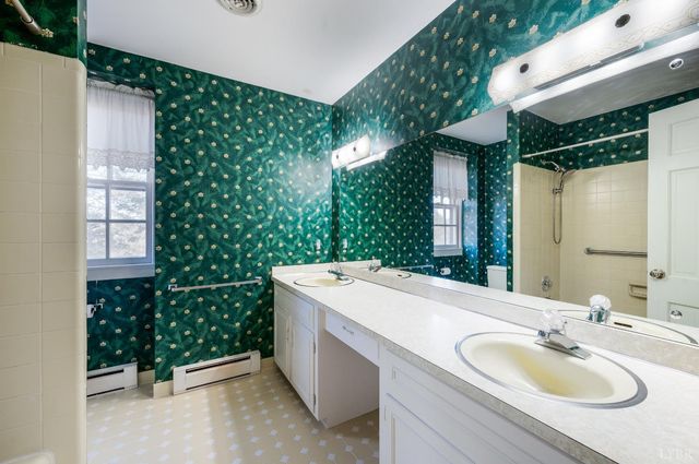 103 Chesterfield Road, Lynchburg, VA 24502