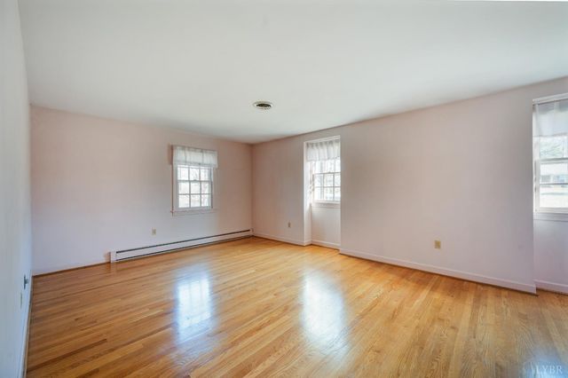 103 Chesterfield Road, Lynchburg, VA 24502