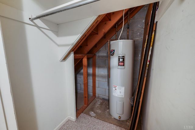 103 Chesterfield Road, Lynchburg, VA 24502