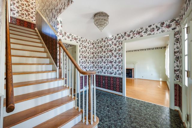 103 Chesterfield Road, Lynchburg, VA 24502