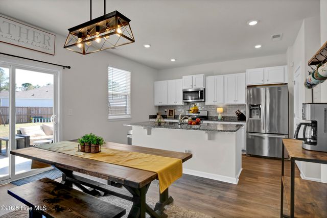 425 Tributary Circle, Wilmington, NC 28401