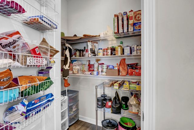 425 Tributary Circle, Wilmington, NC 28401