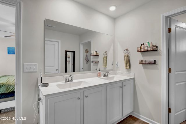 425 Tributary Circle, Wilmington, NC 28401