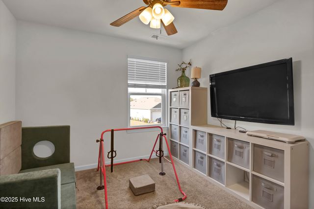 425 Tributary Circle, Wilmington, NC 28401