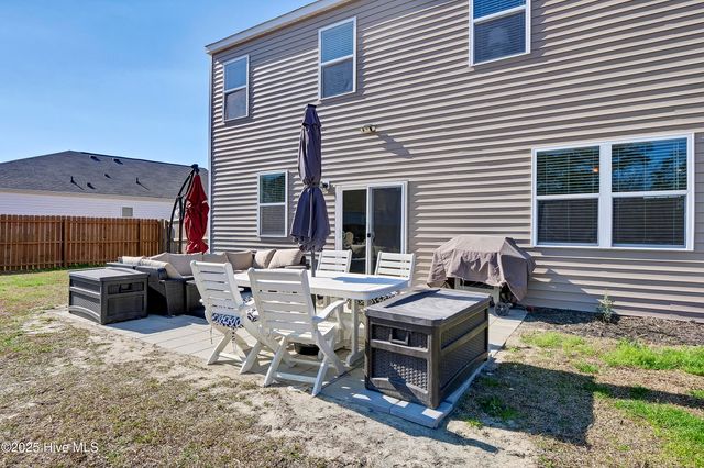 425 Tributary Circle, Wilmington, NC 28401