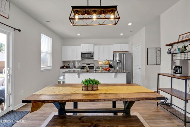 425 Tributary Circle, Wilmington, NC 28401