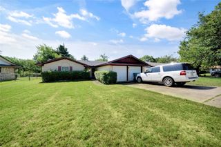 1015 S Valentine Drive, Sherman, TX 75090