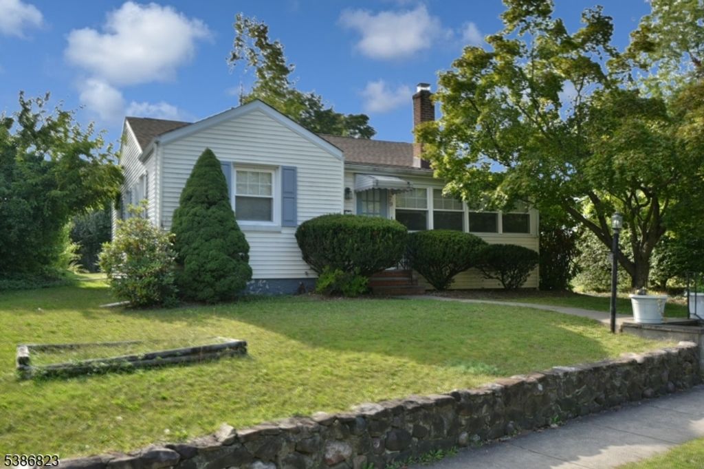 79 N Ramapo Ave, Mahwah Twp., NJ 07430