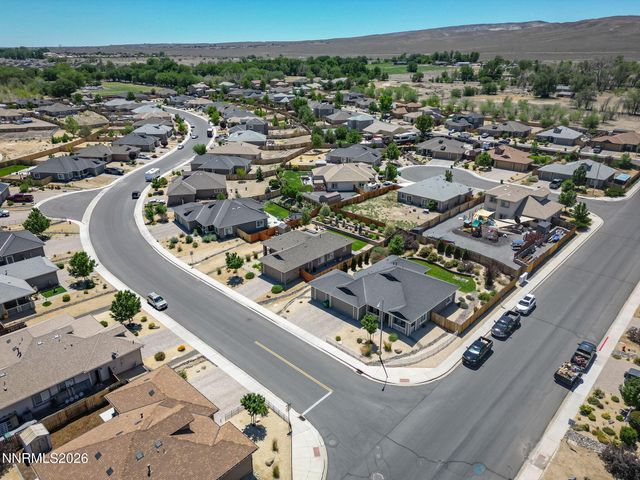 2203 Windrow Drive, Fernley, NV 89408