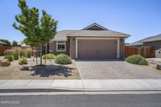 2203 Windrow Drive, Fernley, NV 89408