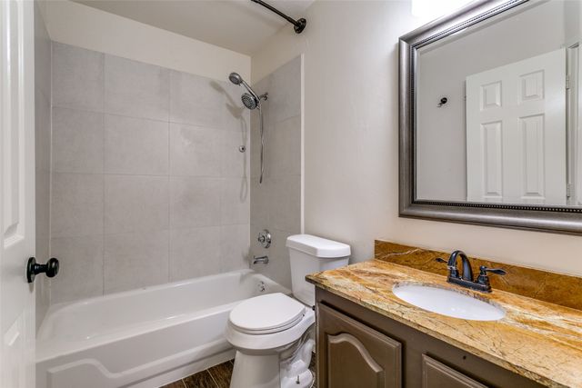 1649 Bennington Drive, Carrollton, TX 75007