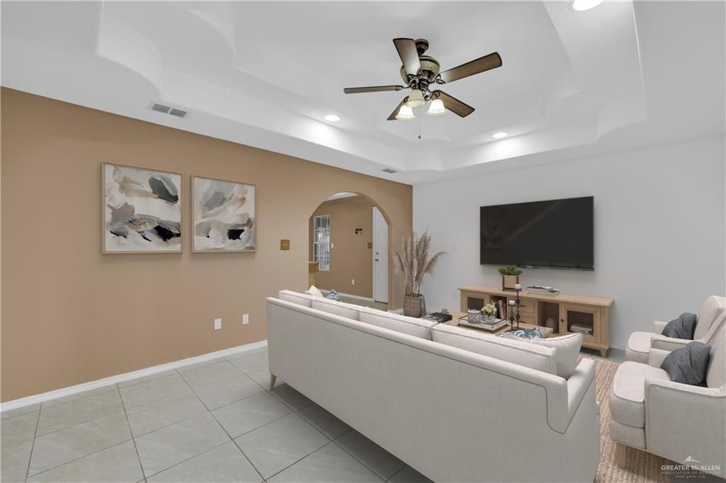 Image 3 of property listing at 211 Dove Street, San Juan, TX 78589