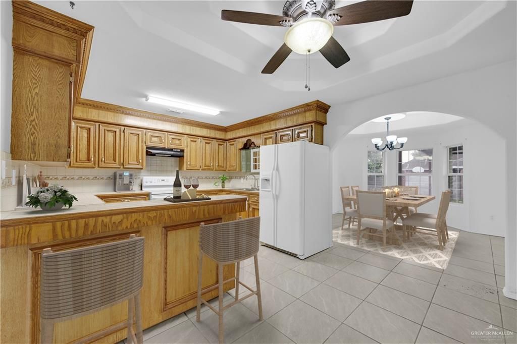 Image 4 of property listing at 211 Dove Street, San Juan, TX 78589