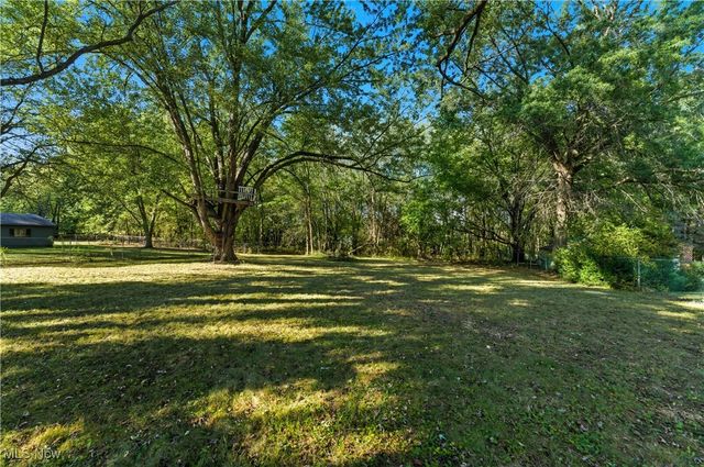 2845 Byron Drive, North Canton, OH 44720