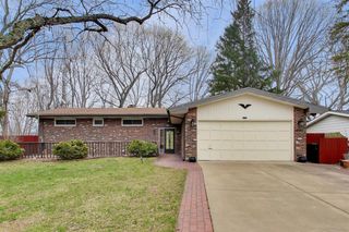 4749 S Cedar Trail, Stevensville, MI 49127