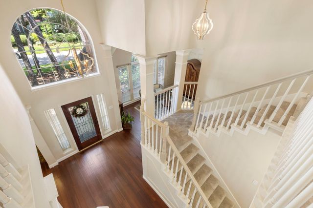 63 Driftoak Circle, The Woodlands, TX 77381