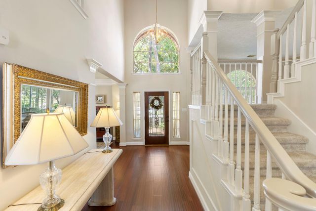 63 Driftoak Circle, The Woodlands, TX 77381