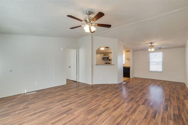 1617 142nd Avenue, Norman, OK 73026