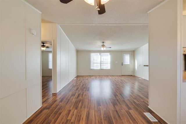 1617 142nd Avenue, Norman, OK 73026