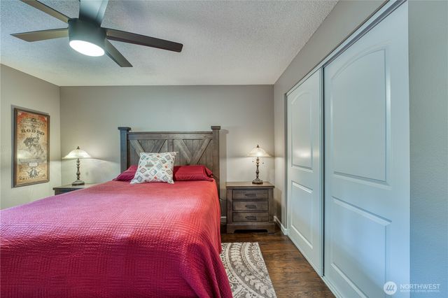 127 Sunset Place, Sequim, WA 98382