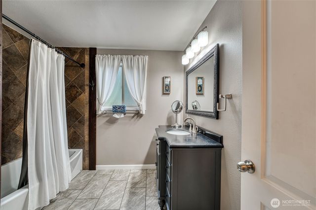 127 Sunset Place, Sequim, WA 98382